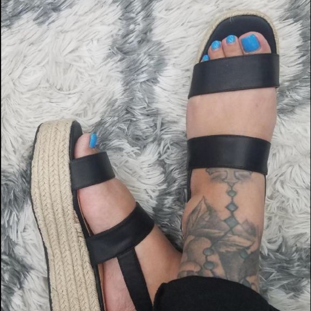 Cantarito espadrilles in black